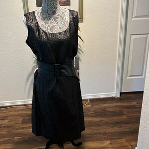 Black Sleeveless Dress